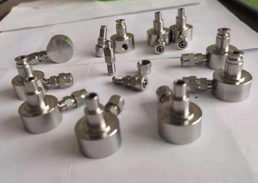 青島不銹鋼定制精密件